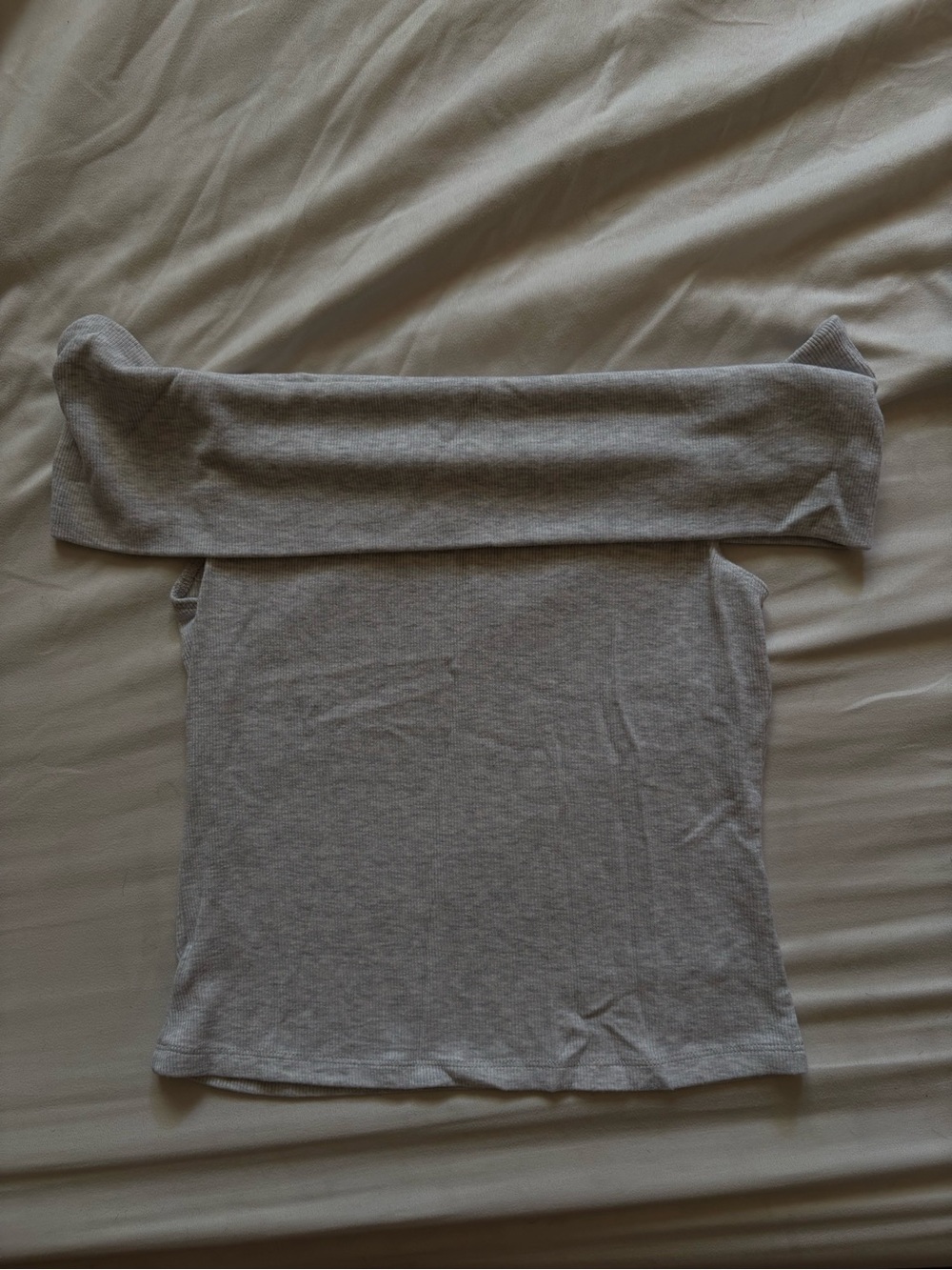 Garage Off-Shoulder Ribbed Top in Light Gray